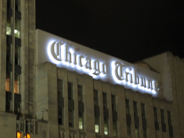 Tribune buys Cubs
