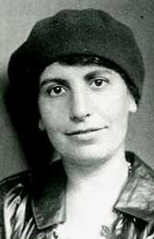 ANNA FREUD (1895-1982)