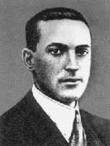 LEV VYGOTSKI  (1896-1934)