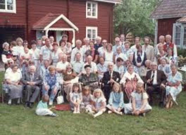 Family reunion where I met cousins,aunts and uncles for 1st time