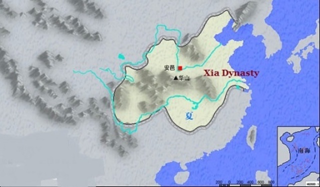 Ся (династия)--первая династия доимперского периода(с 2070 по 1765 год до нашей эры）