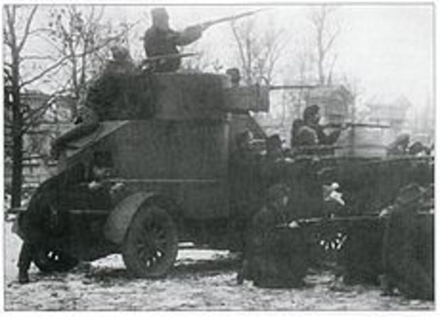 Комитет революционной обороны для защиты столицы от опасно приблизившихся немцев