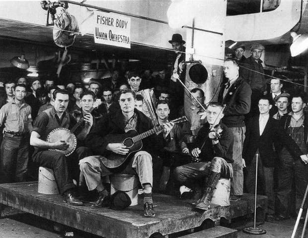 1930S MOTOR SIT DOWN STRIKE