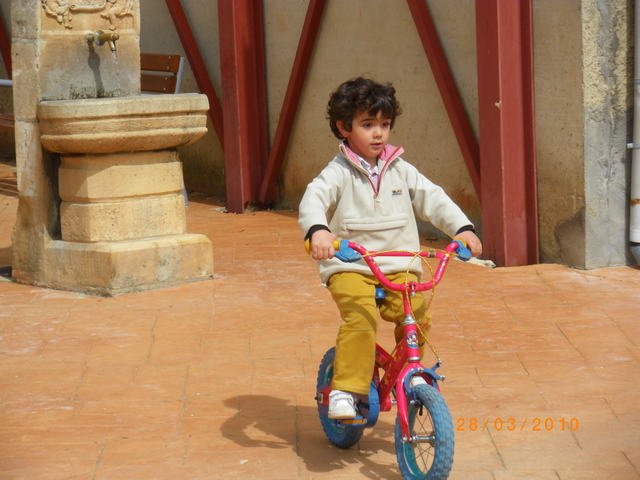 Nire lehenengo pausoak bizikletan.