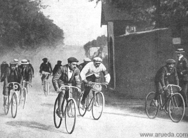 El ciclismo, fiebre en la república de Colombia.