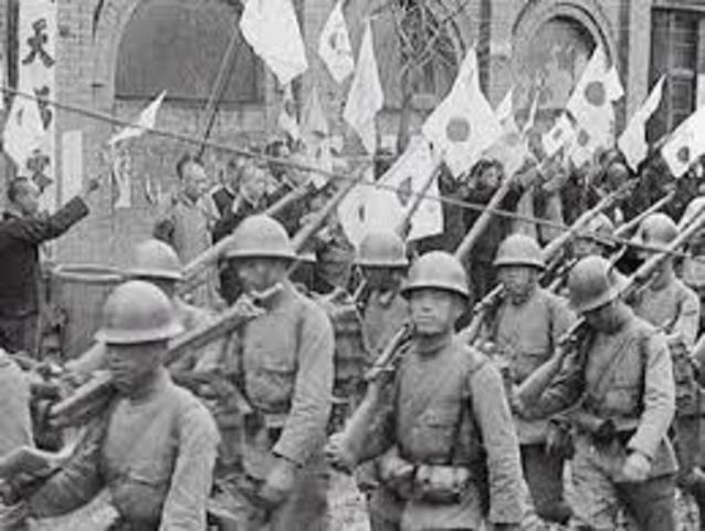 Japan invades Manchuria