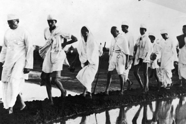 Walking for Salt, Independence, and Peace