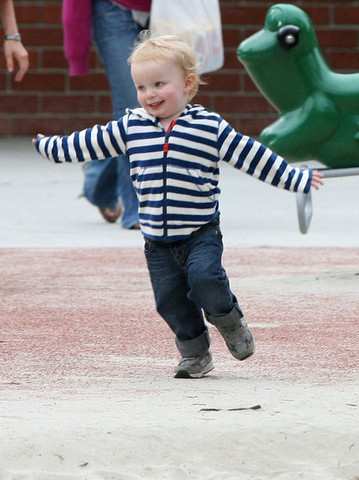 Archie Arnett is Born