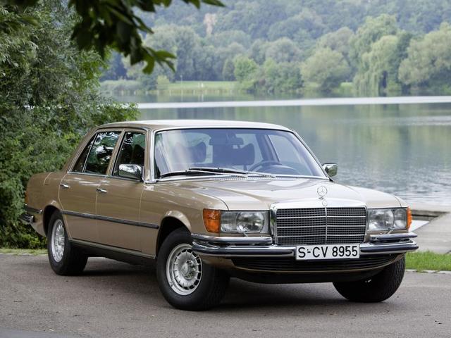 1975 год Mercedes-Benz 450