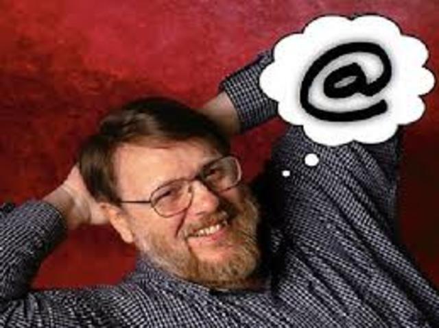 Enviament del primer correu per Ray Tomlinson.