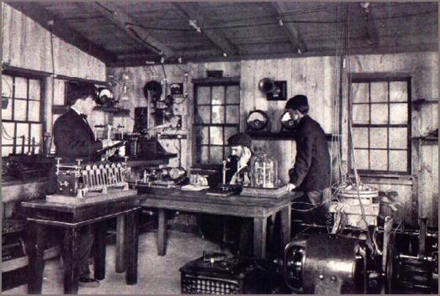 PRIMERA TRANSMISIÓN