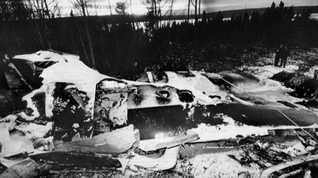 ArrowAir Flight 1285 crashes