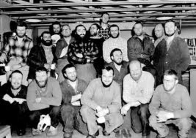 La primera planta de generación de centrales en Nueva York creó una gran demanda de hombres entrenados para trabajar con electricidad.