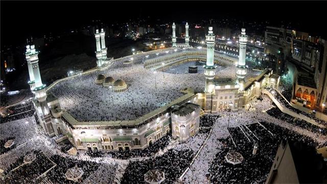 Islam : Muhammad conquers Mecca