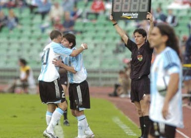 Debuta Argentinarekin