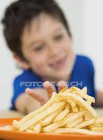 WHEN I WAS 4 YEAR, I USED TO EAT POTATOES, I COULDN'T OUT AND I KEPT ME EATING POTATOES