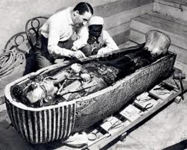 Tomb of King Tutankhamun Discovered