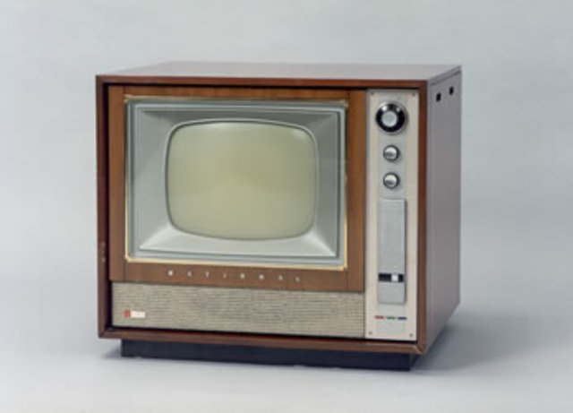 Televisión satelital