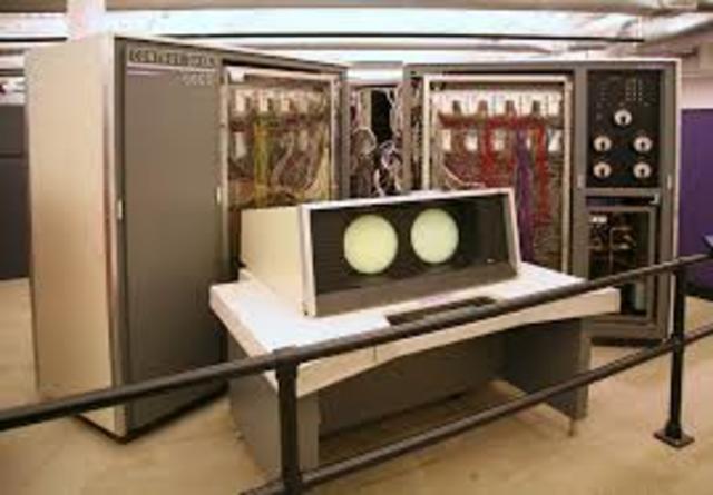 Segunda Generación de las Computadoras (Primera Supercomputadora Comercial) (CDC 6600)