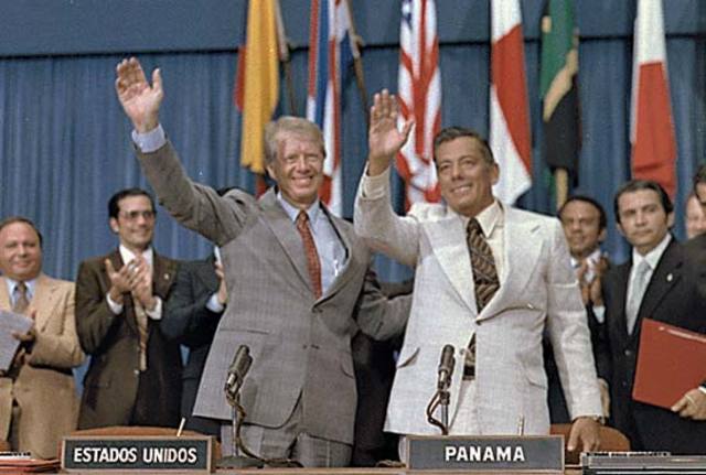 US Signs Panama Canal Treaty