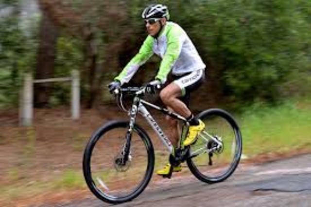 APRENDER A ANDAR EN BICICLETA