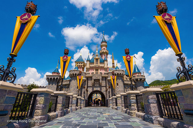Construction on Hong Kong Disneyland begins