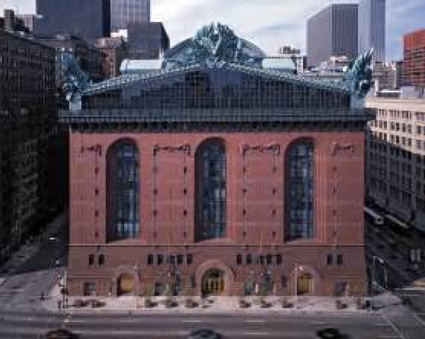 Chicago public library opens