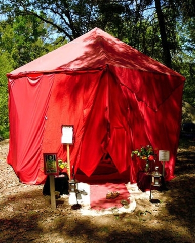 Leah and other women with their children would be in a red tent.