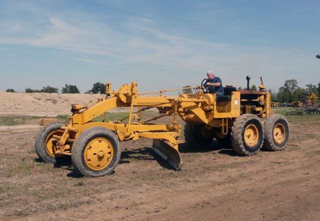 1940 Cat No. 12 motor grader