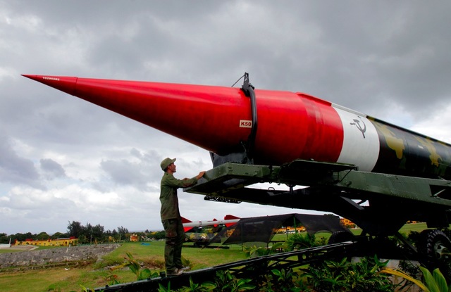 Khrushchev doesn’t remove missiles from Cuba
