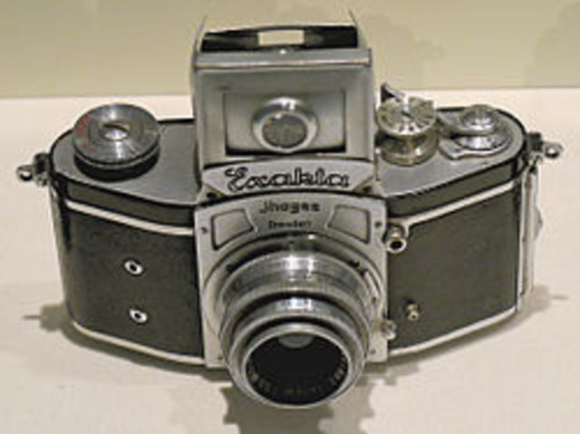First SLR camera was made