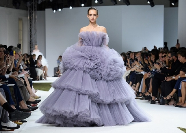 Paris: Haute Couture