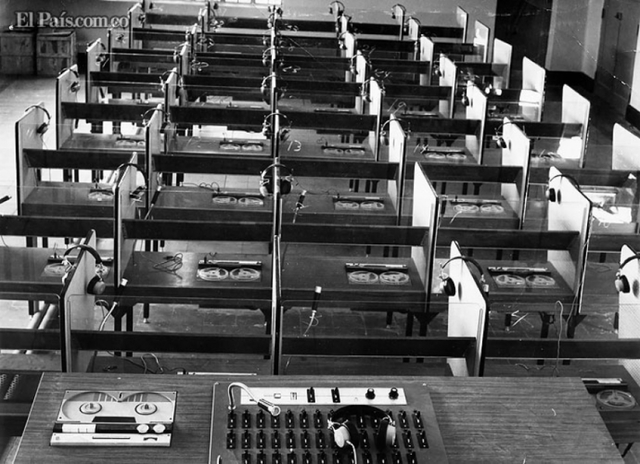 1960 LABORATORIO DE IDIOMAS