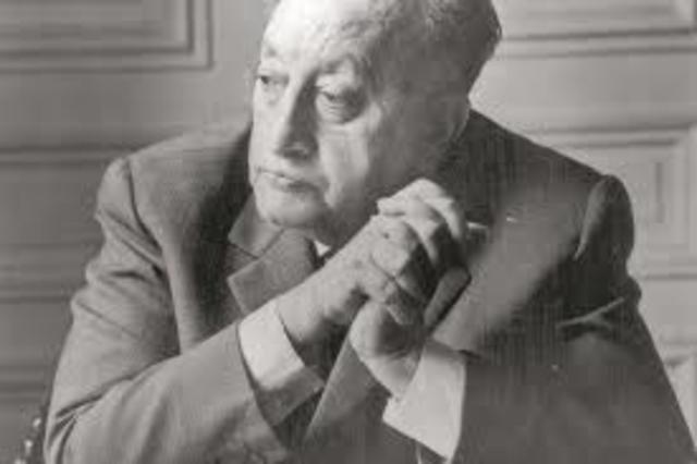 Fundó la Universidad Popular.