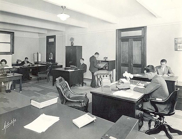 Creación de la Oficina de Cursos por Correspondencia