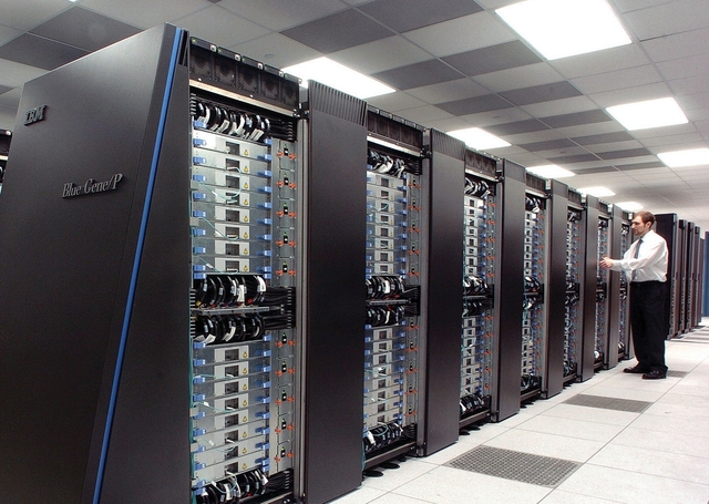 Creación del Blue Gene por IBM