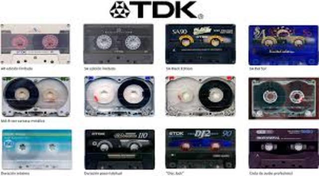 Aparecen las cintas de audio y sus reproductores