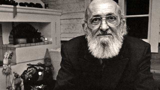 PAULO FREIRE