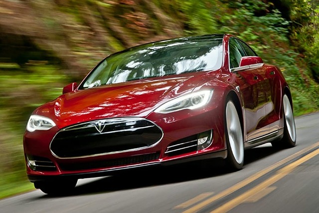 Tesla releases the Tesla Model S