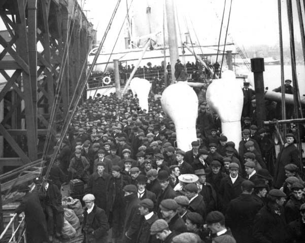 Why did people want to leave the Philippines and why did they want to move to America?