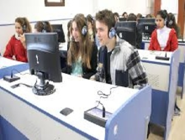 Laboratorios de Idiomas