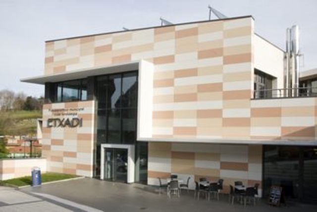 Polideportivo Etxadi