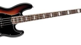 Timeline: bass gituar