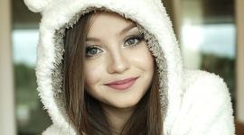 Timeline: La vida de Karol Sevilla