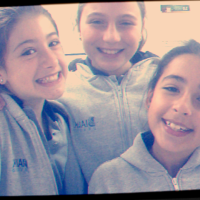 Timeline: LAS AMIGAS NO SE REMPLAZAN