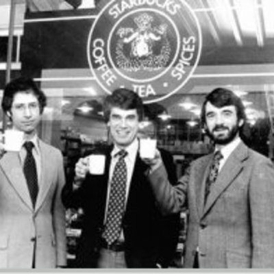 Timeline: Как менялся логотип Старбакс