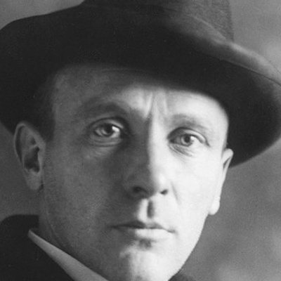 Timeline: Михаи́л Афана́сьевич Булга́ков. Его творчество.