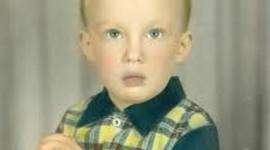 Timeline: donald trump in born june/14/1946