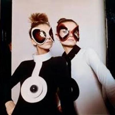 Timeline: Pierre Cardin.