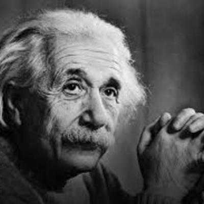 Timeline: Biografía Albert Einstein